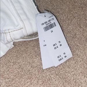 Abercrombie and Fitch white jeans brand new , with tags
